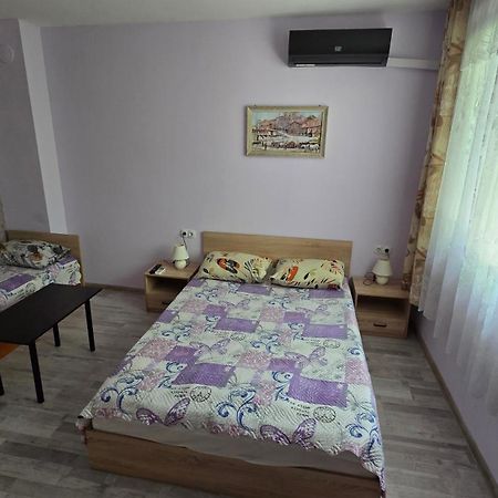 Fema Guest House Balcic Exterior foto