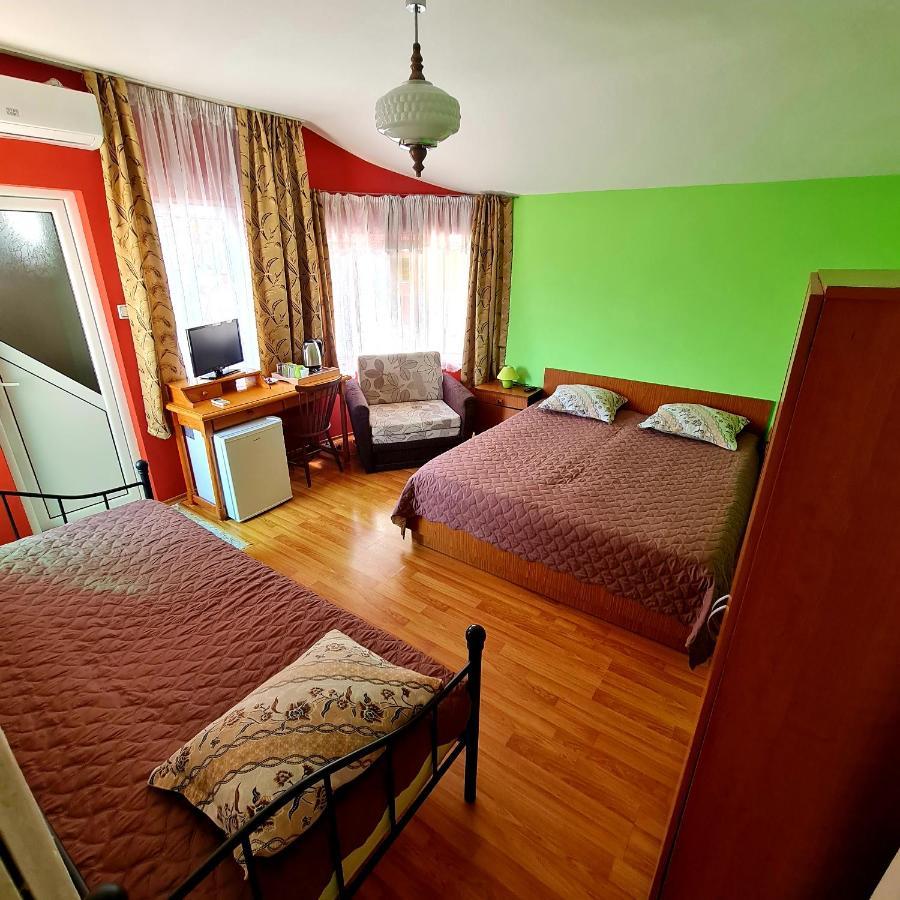 Fema Guest House Balcic Exterior foto