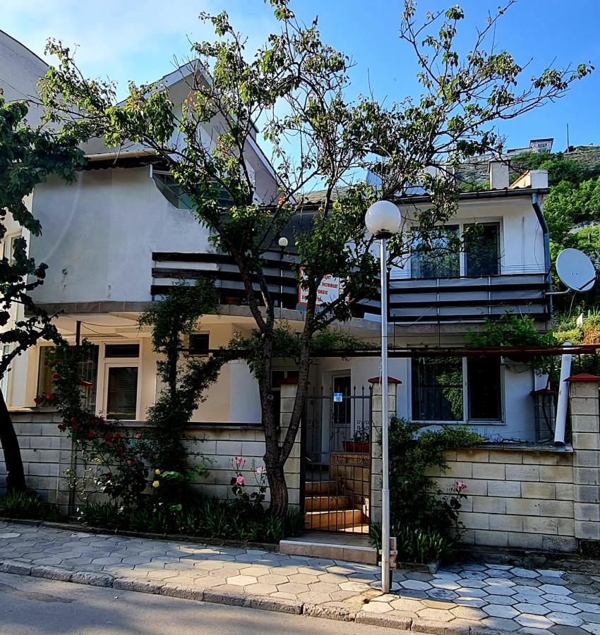 Fema Guest House Balcic Exterior foto