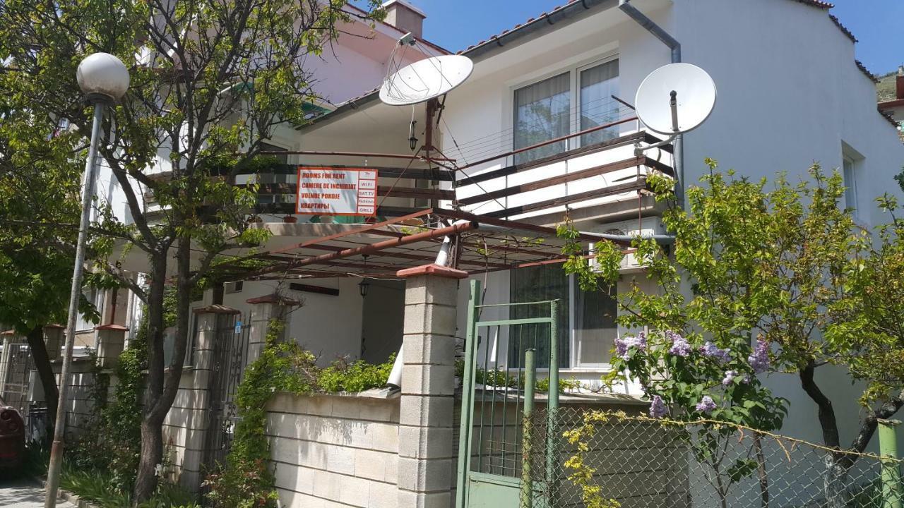 Fema Guest House Balcic Exterior foto