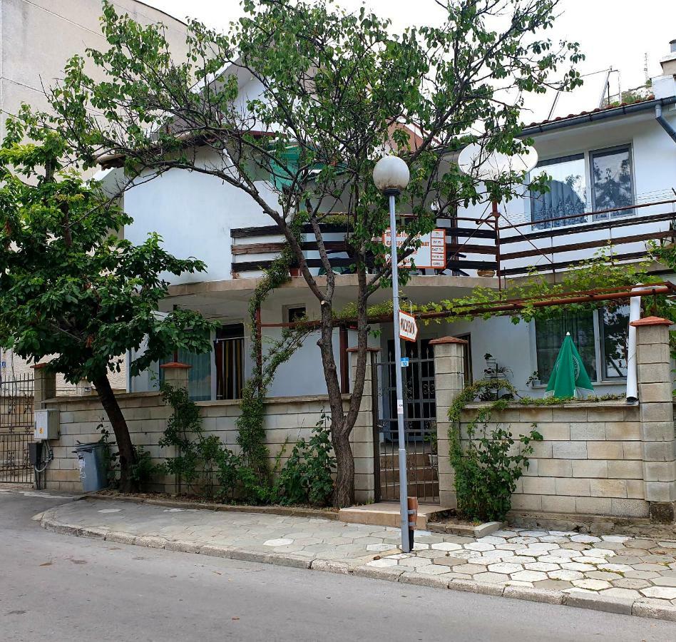 Fema Guest House Balcic Exterior foto